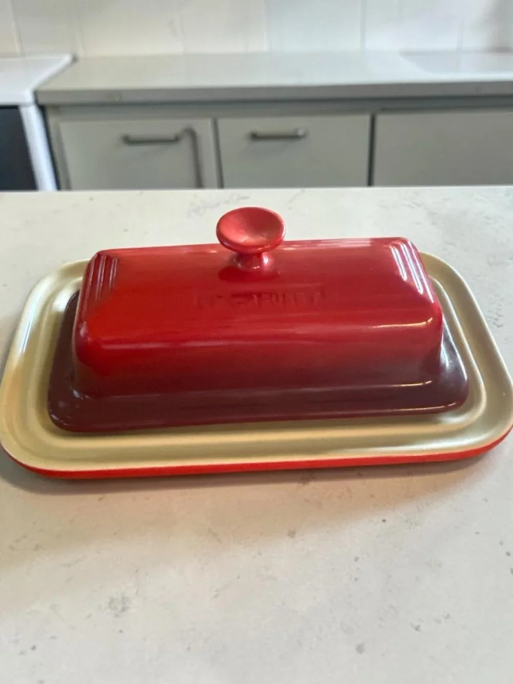 LE CREUSET BUTTER DISH 2 PIECE RED CHERRY RED STONEWARE